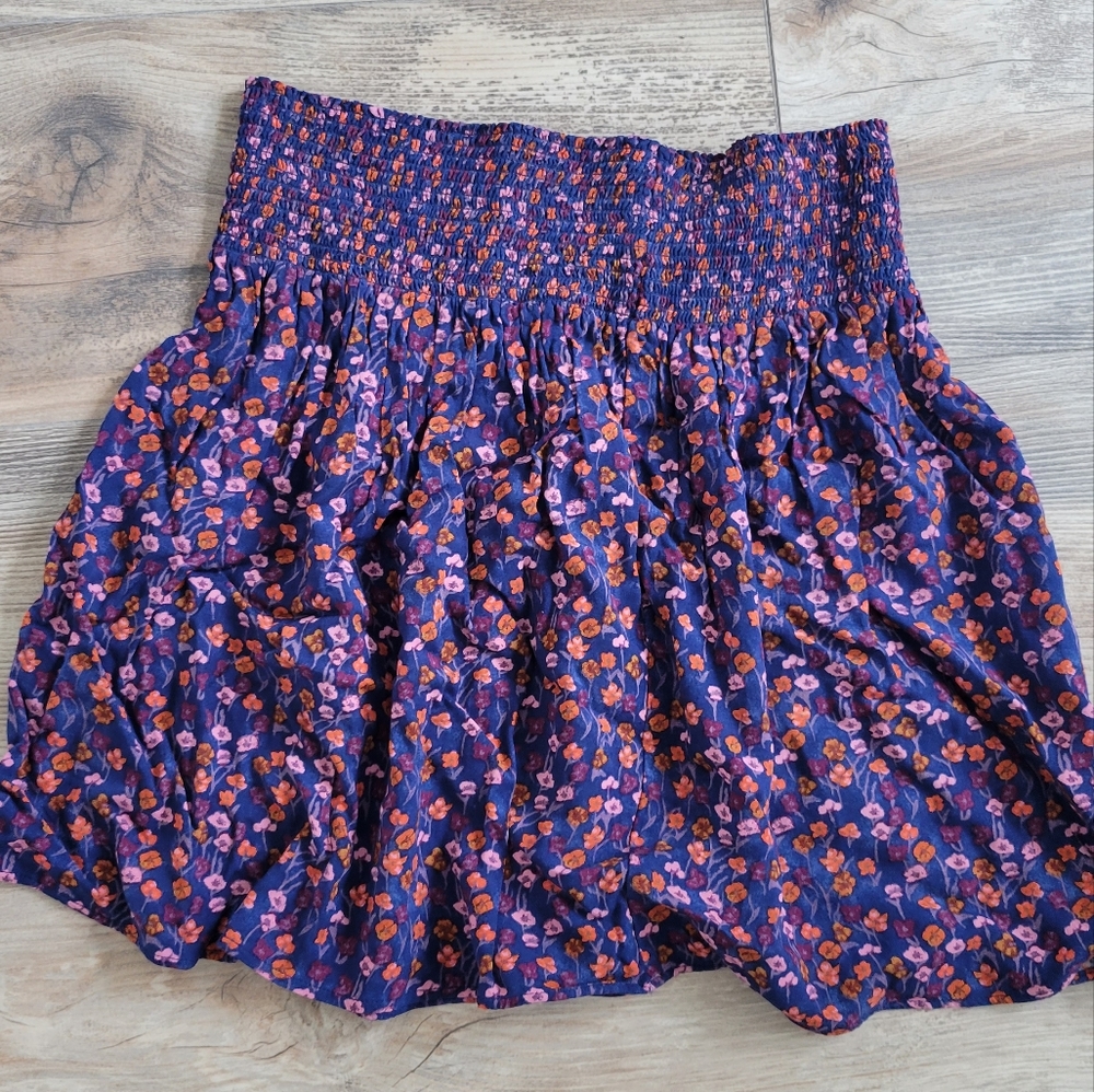 Two Mini Skirts Size M - image 2